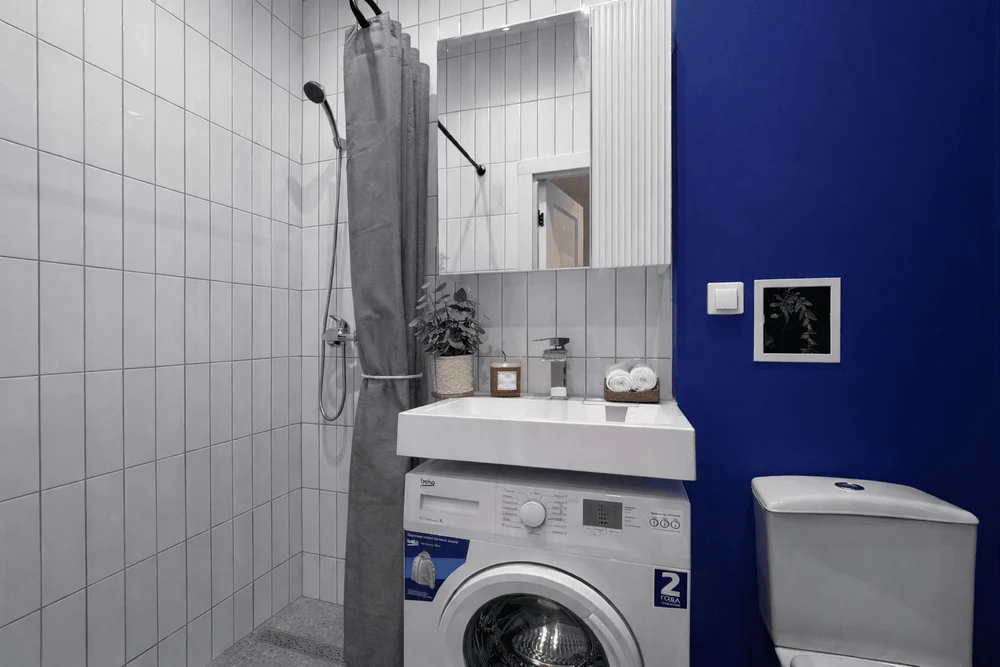 Октябрьская набережная 110